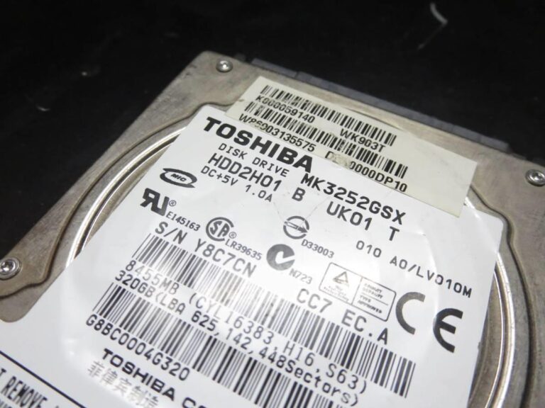 TOSHIBA MK3252GSX（通電しない・認識しない・動作音がしない）からのデータ復旧事例